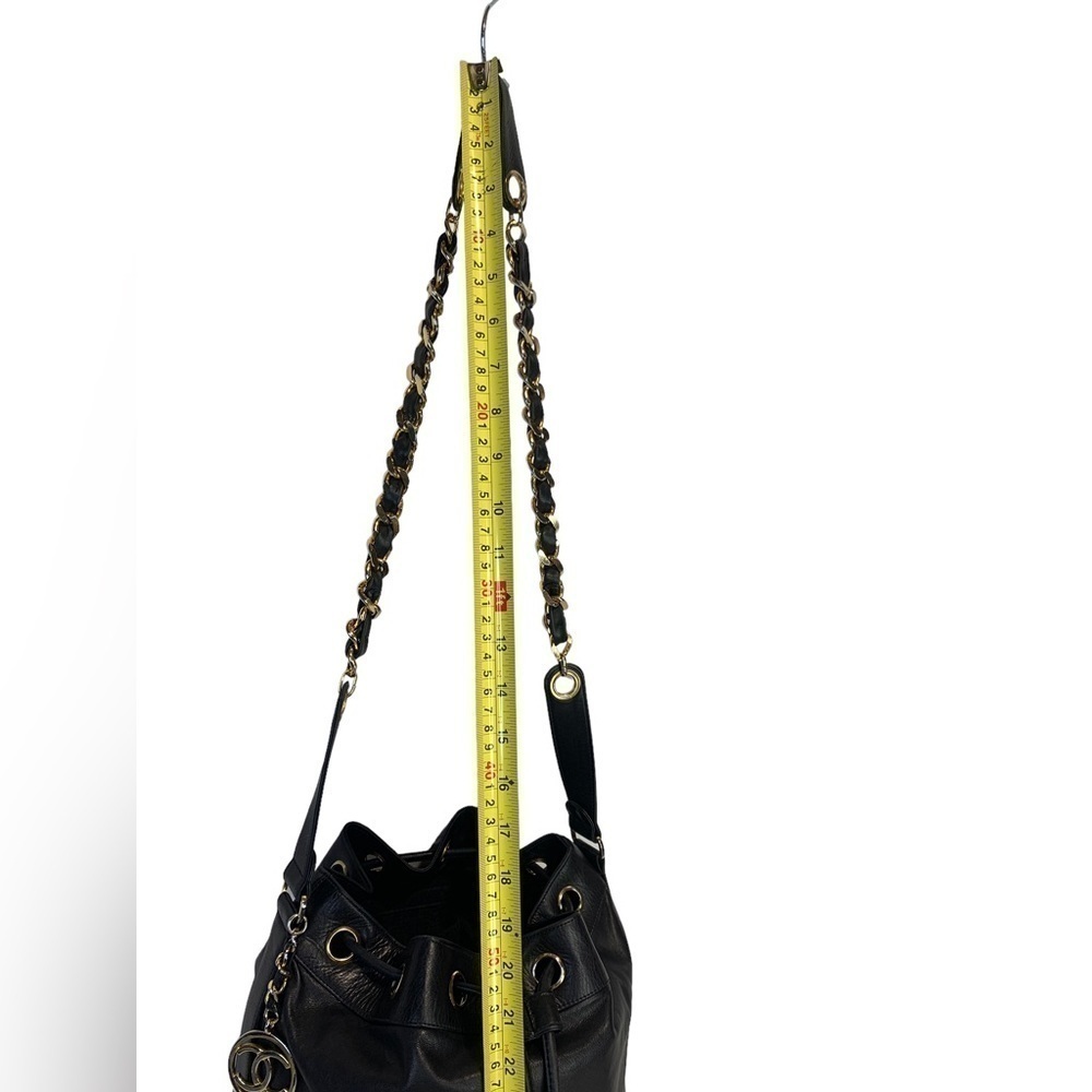VINTAGE Chanel Bucket Bag - Picture 13 of 16